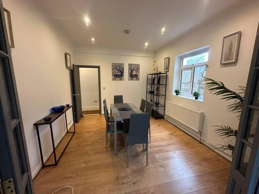 5 Bedroom House Se6 London Eksteriør billede
