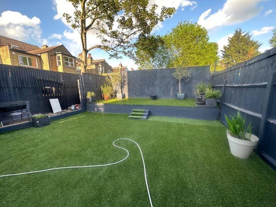 5 Bedroom House Se6 London Eksteriør billede